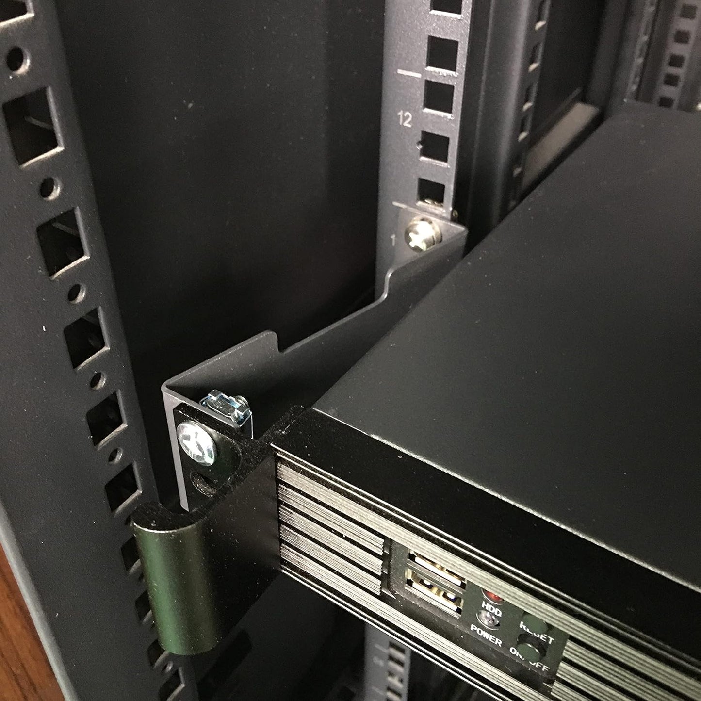 Jingchengmei 1U Server Rack Depth Extender - 4-Inch/10 cm Deep -Recessed Rack Mount Adapter Kit for Network Rack (1UEXB)